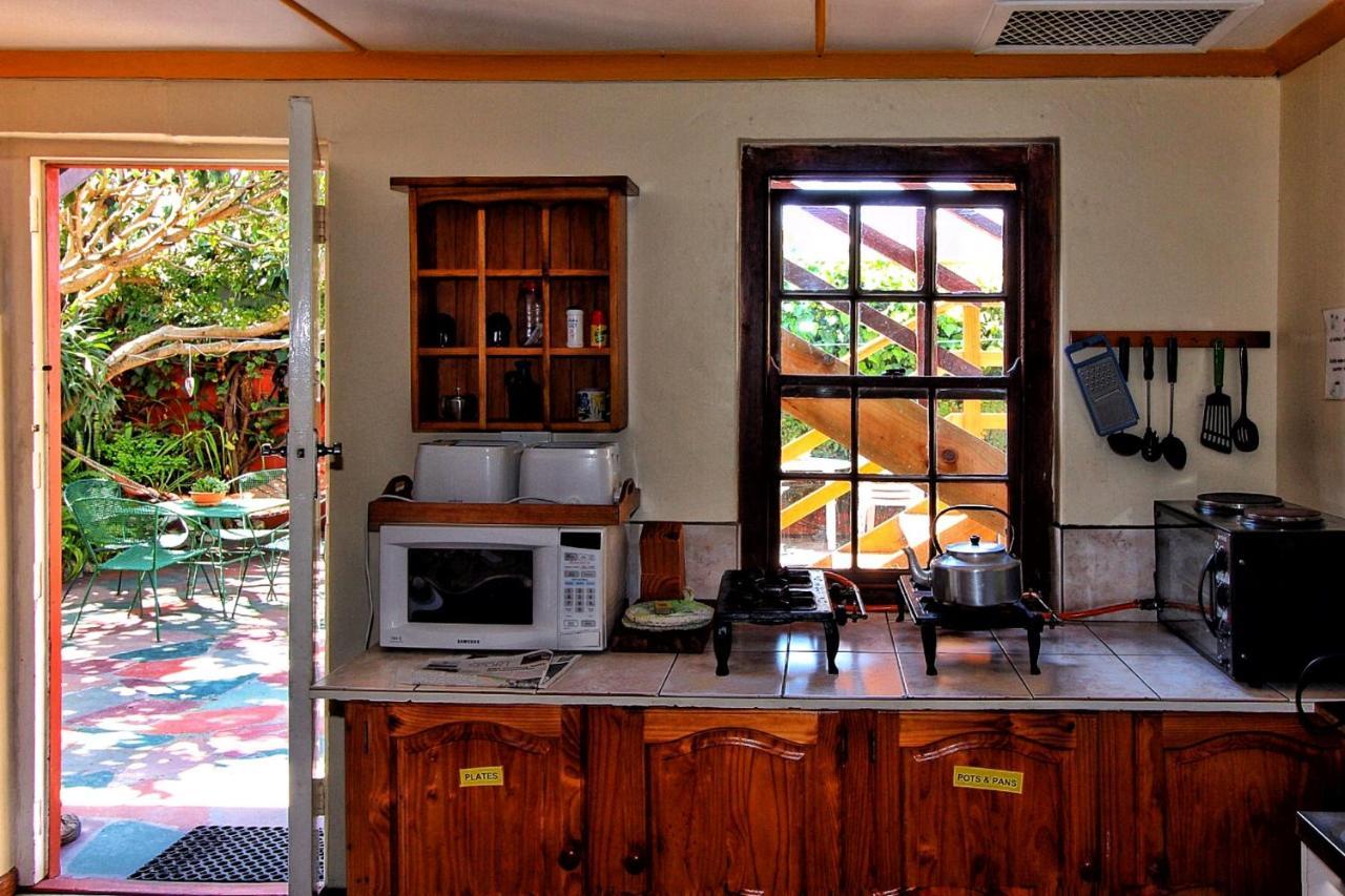 Zoete Inval Hostel Hermanus Ngoại thất bức ảnh