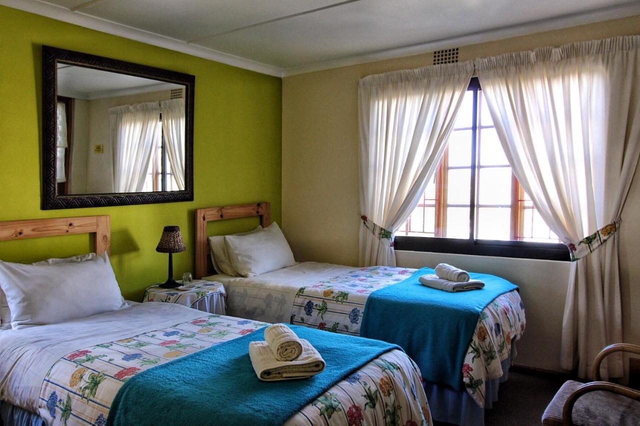 Zoete Inval Hostel Hermanus Ngoại thất bức ảnh