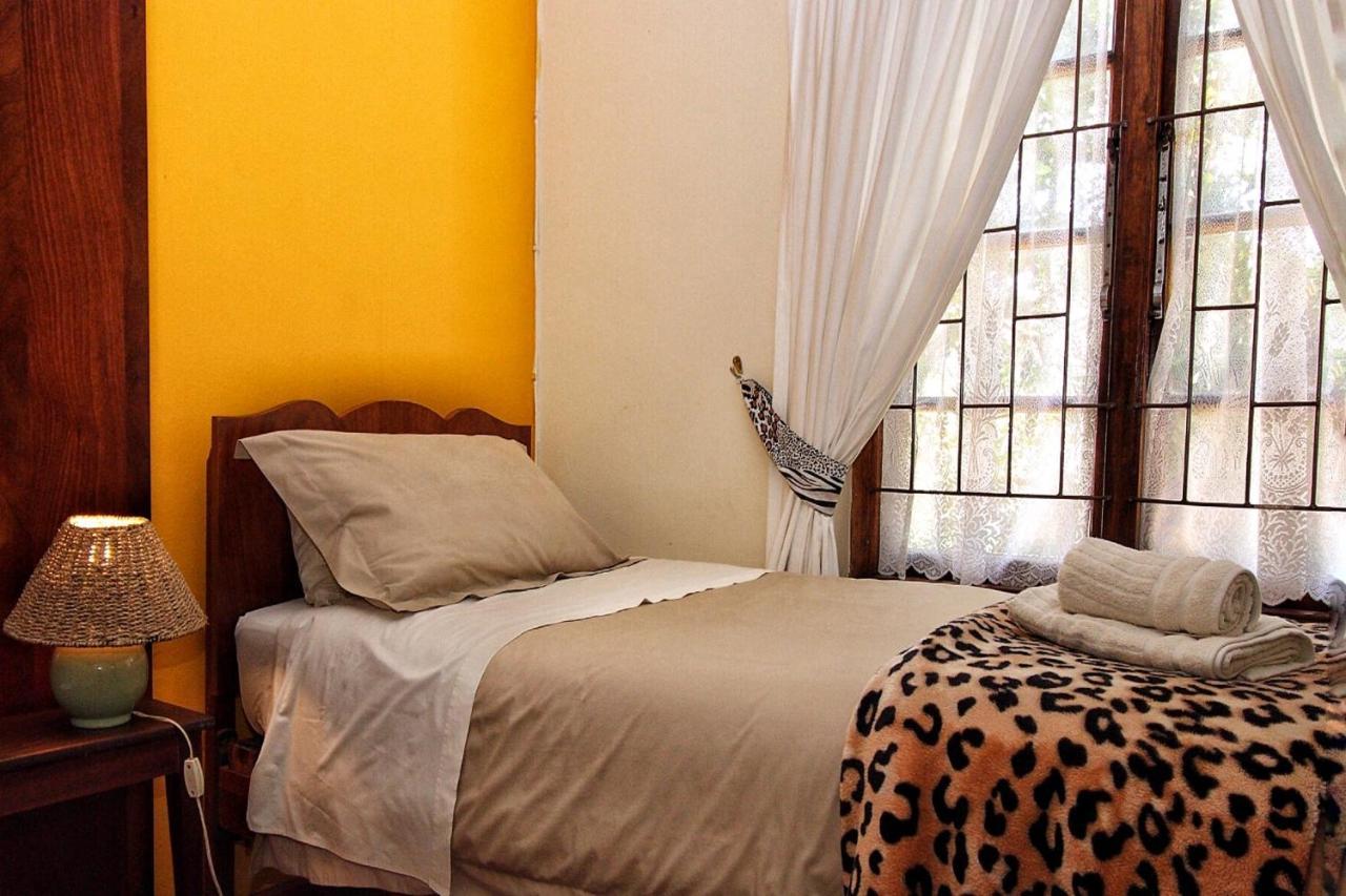 Zoete Inval Hostel Hermanus Ngoại thất bức ảnh