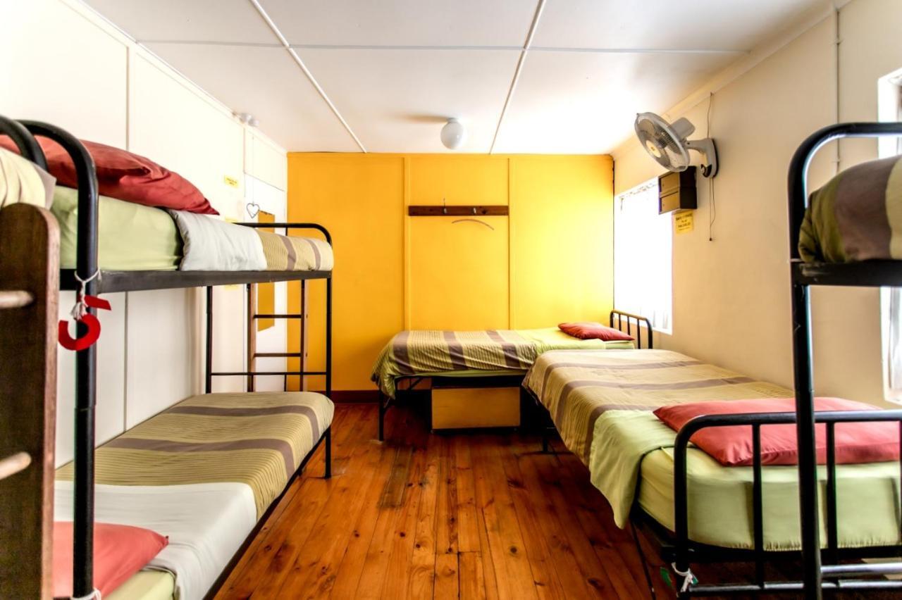 Zoete Inval Hostel Hermanus Ngoại thất bức ảnh